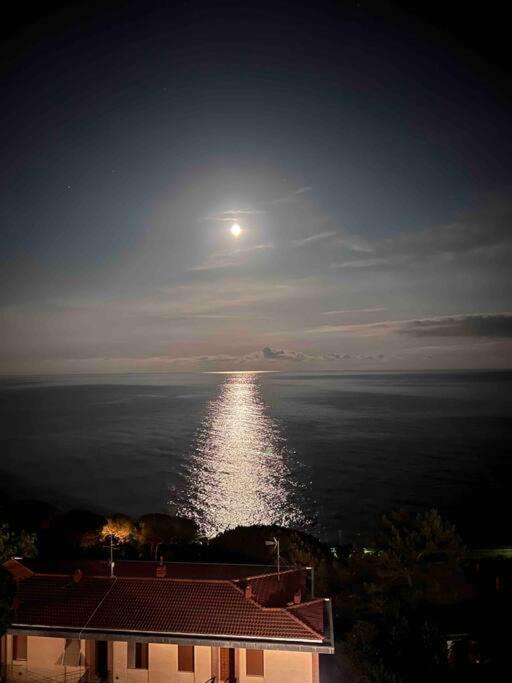 Silenzio E Relax Fronte Mare A Varazze Exterior foto